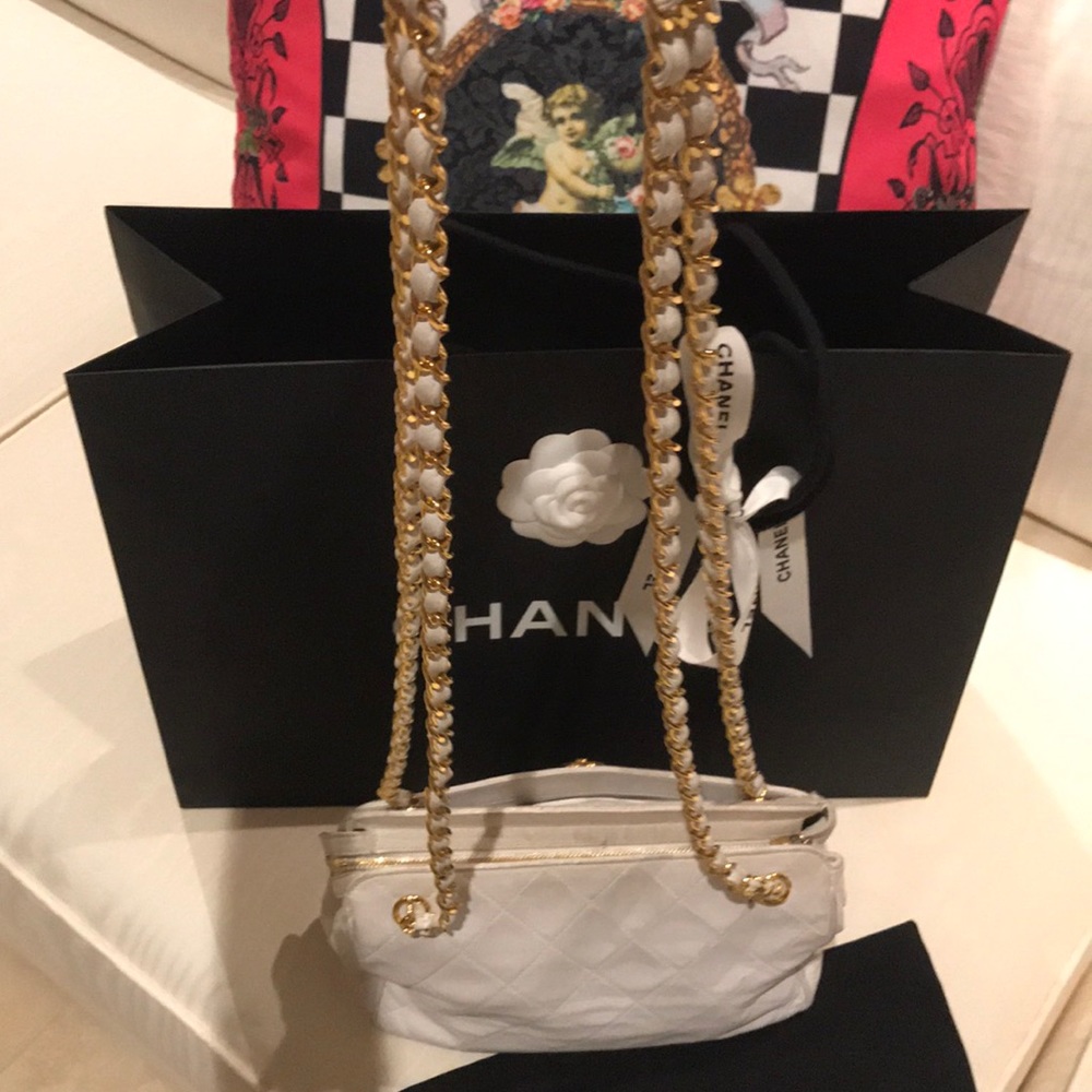 🌸🌸CHANEL BAG🌸🌸 - Picture 4 of 8